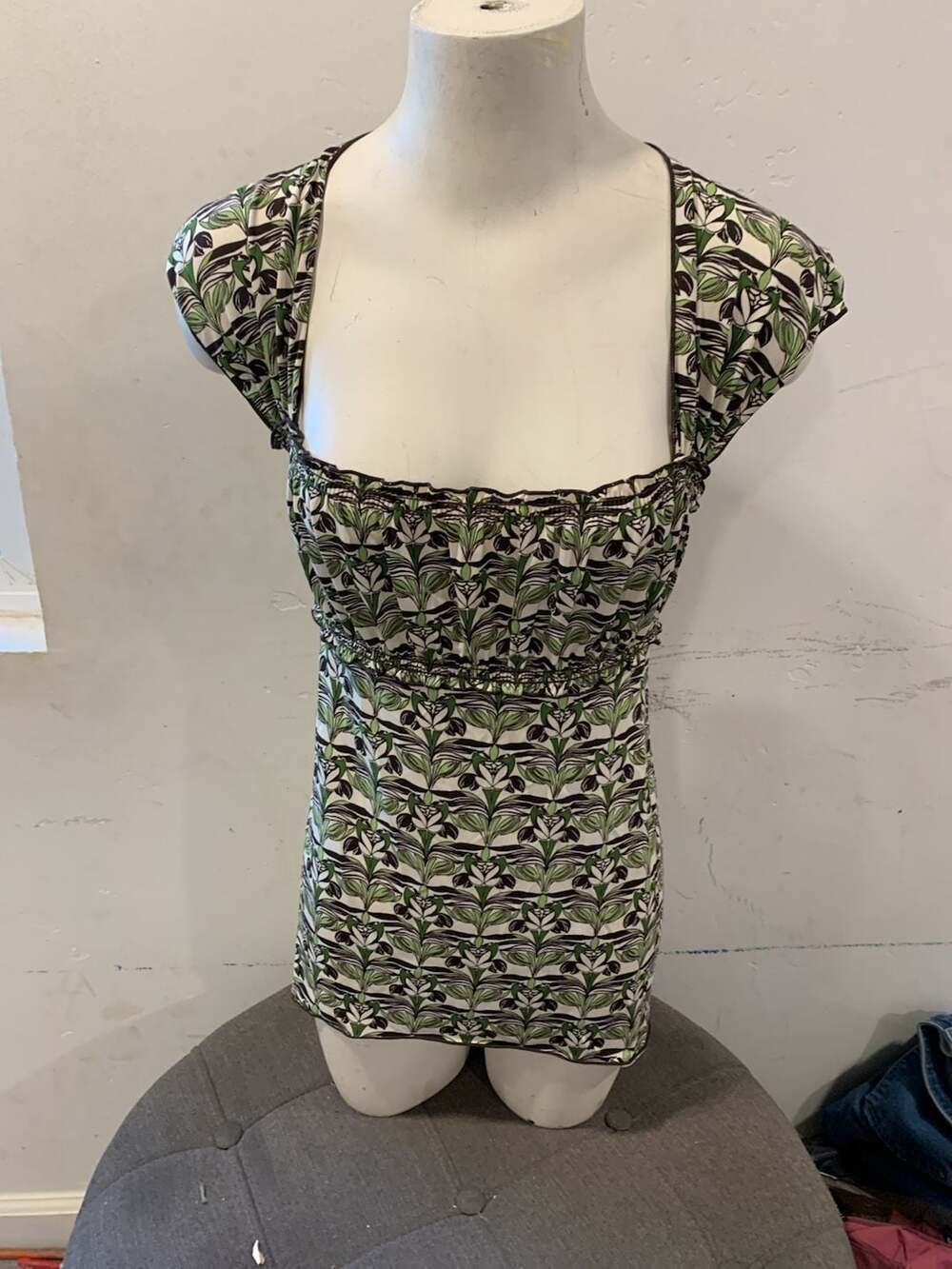 Y2kMax Studio Blouse Size S Green Brown Floral Print Short Sleeve Top